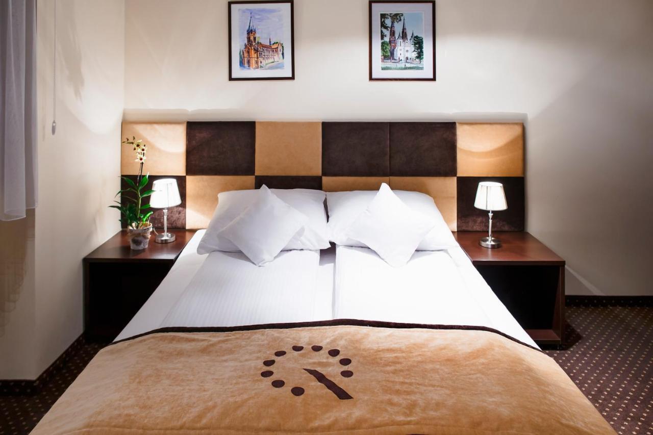 Aparthotel Boutique Hotel's Bytom