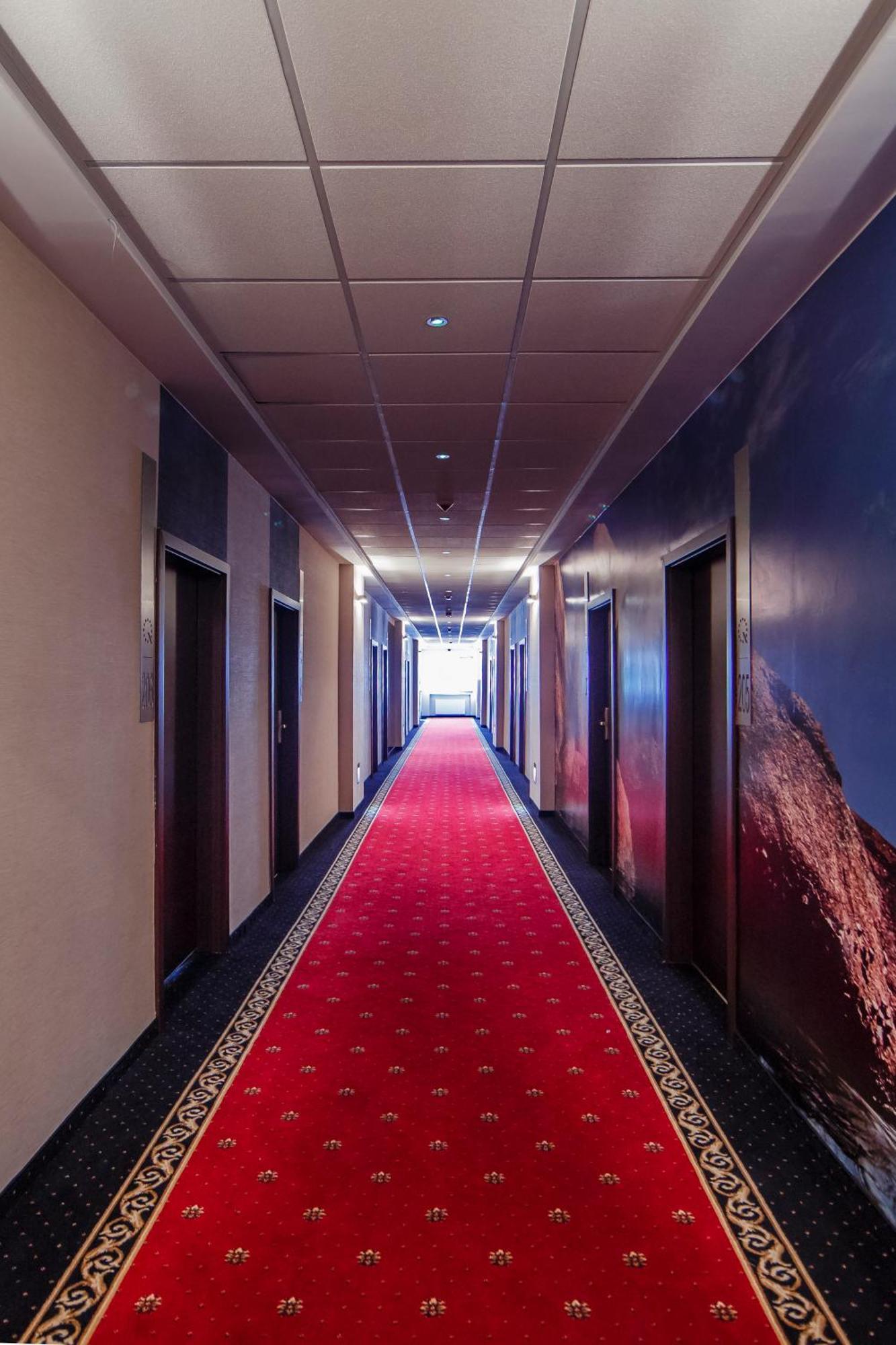 Aparthotel Boutique Hotel's 3*